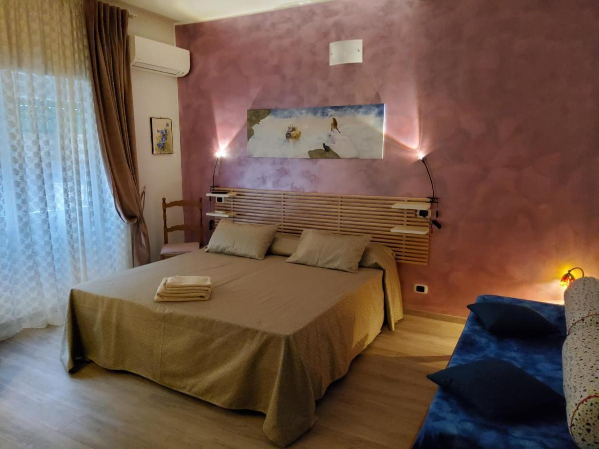 Annadia Sweet Home B&B Лідо-ді-Остія Екстер'єр фото