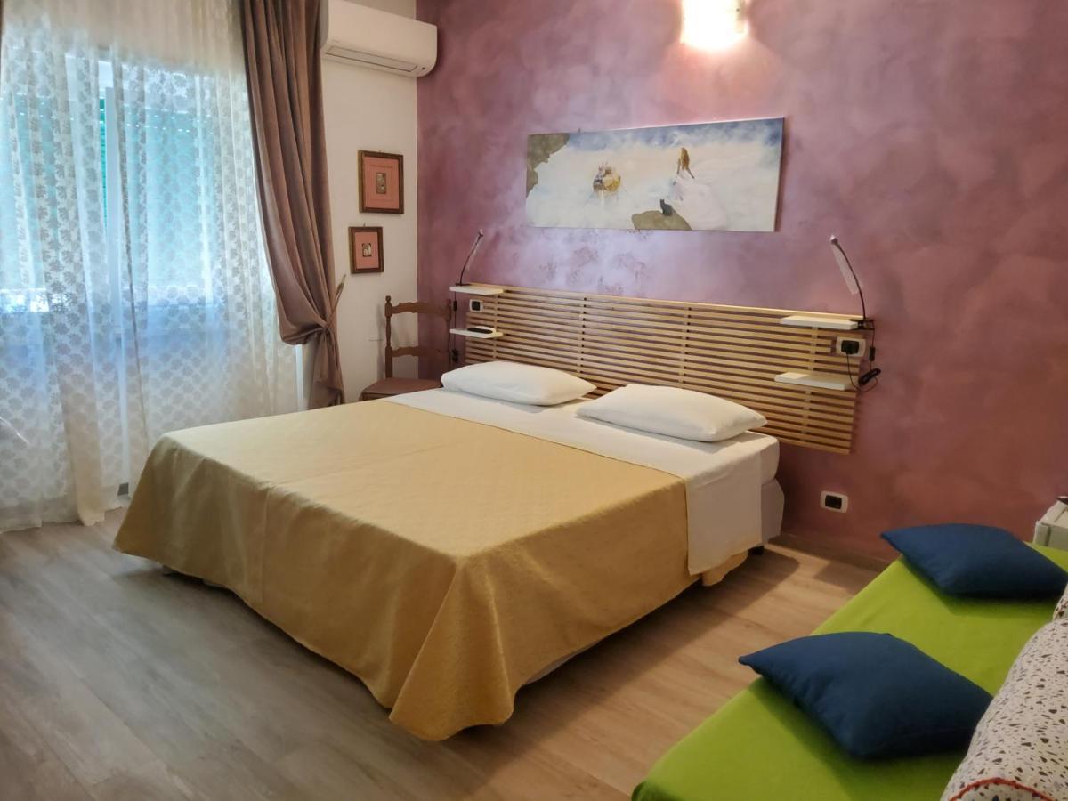 Annadia Sweet Home B&B Лідо-ді-Остія Екстер'єр фото
