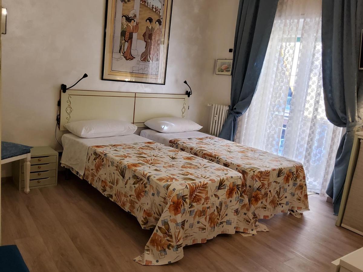 Annadia Sweet Home B&B Лідо-ді-Остія Екстер'єр фото