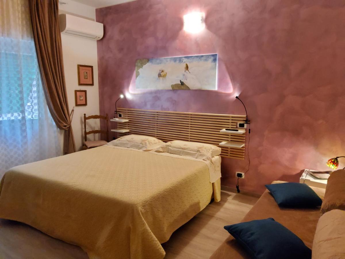 Annadia Sweet Home B&B Лідо-ді-Остія Екстер'єр фото