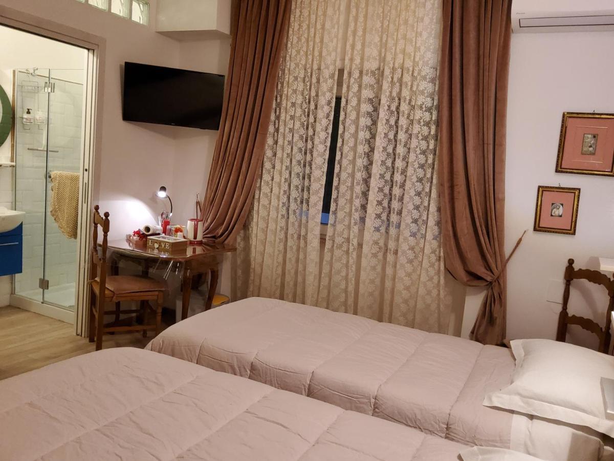 Annadia Sweet Home B&B Лідо-ді-Остія Екстер'єр фото